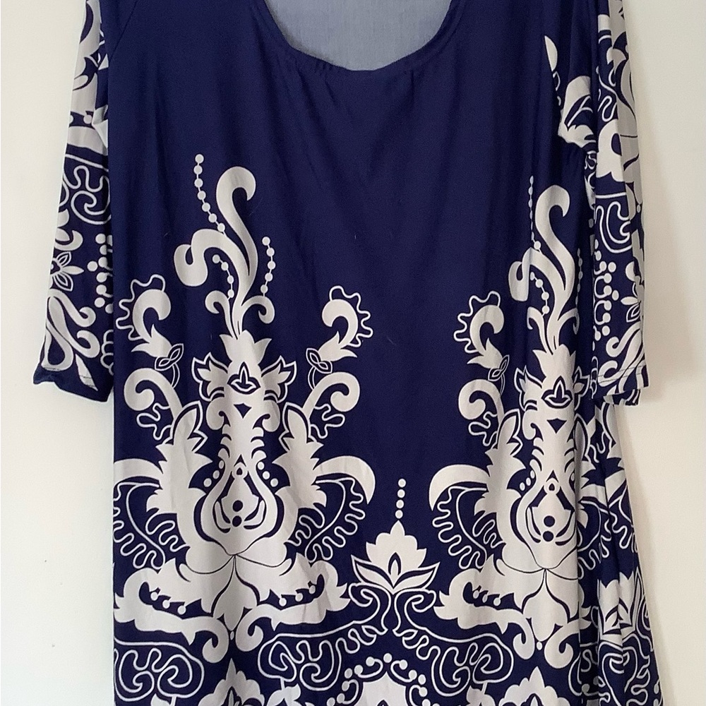 White Mark Blue and White Tunic 1X